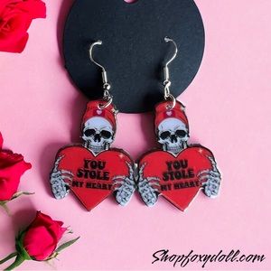 Valloween Valentine earrings !! ♥️♥️♥️